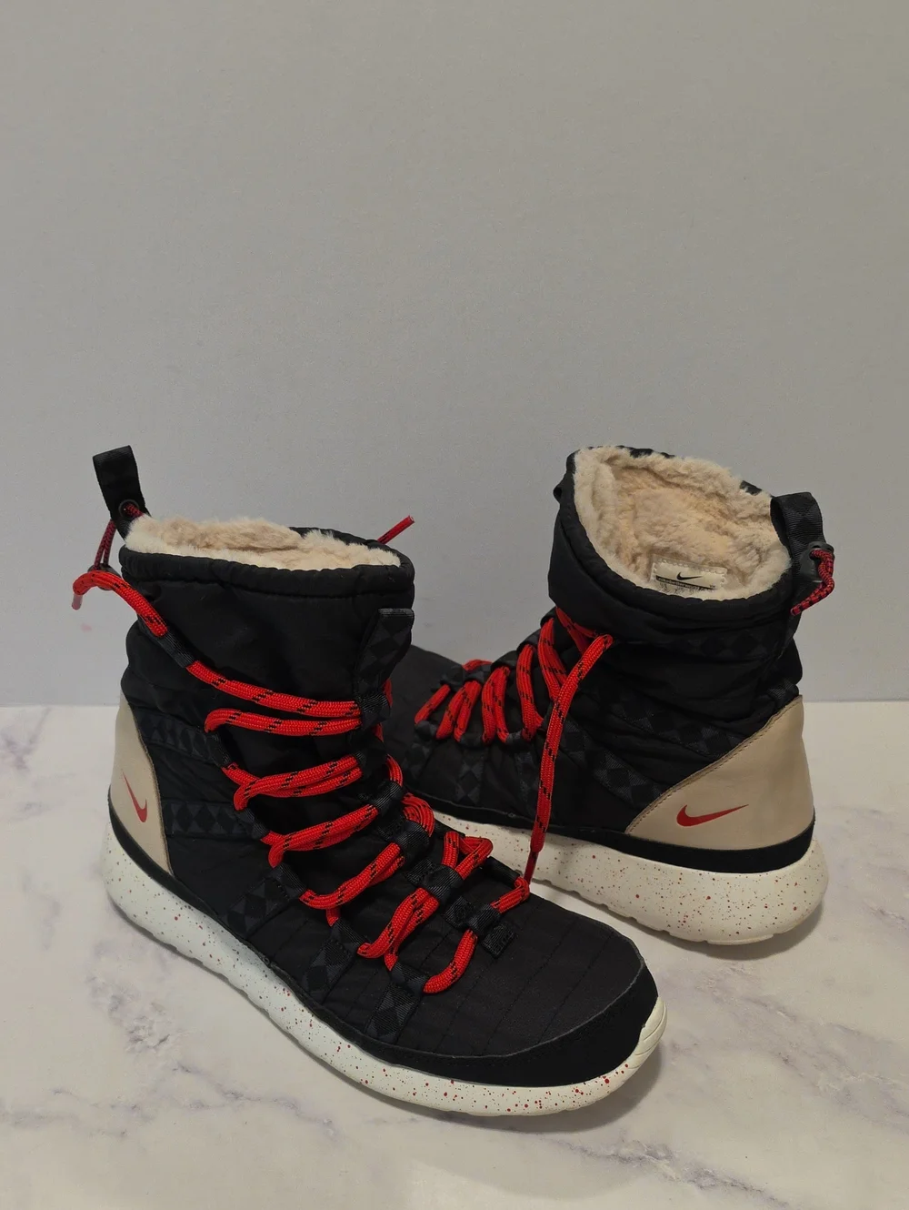Nike Women’s Black and Red Insulated Winter Boots